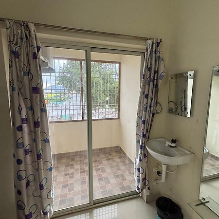 Srinivasa Hotel 티루파티 외부 사진