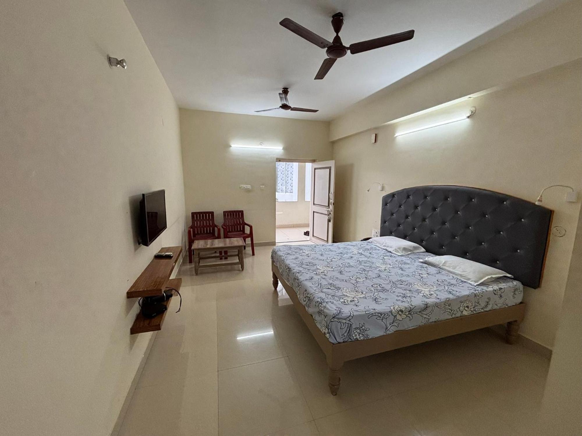 Srinivasa Hotel 티루파티 외부 사진