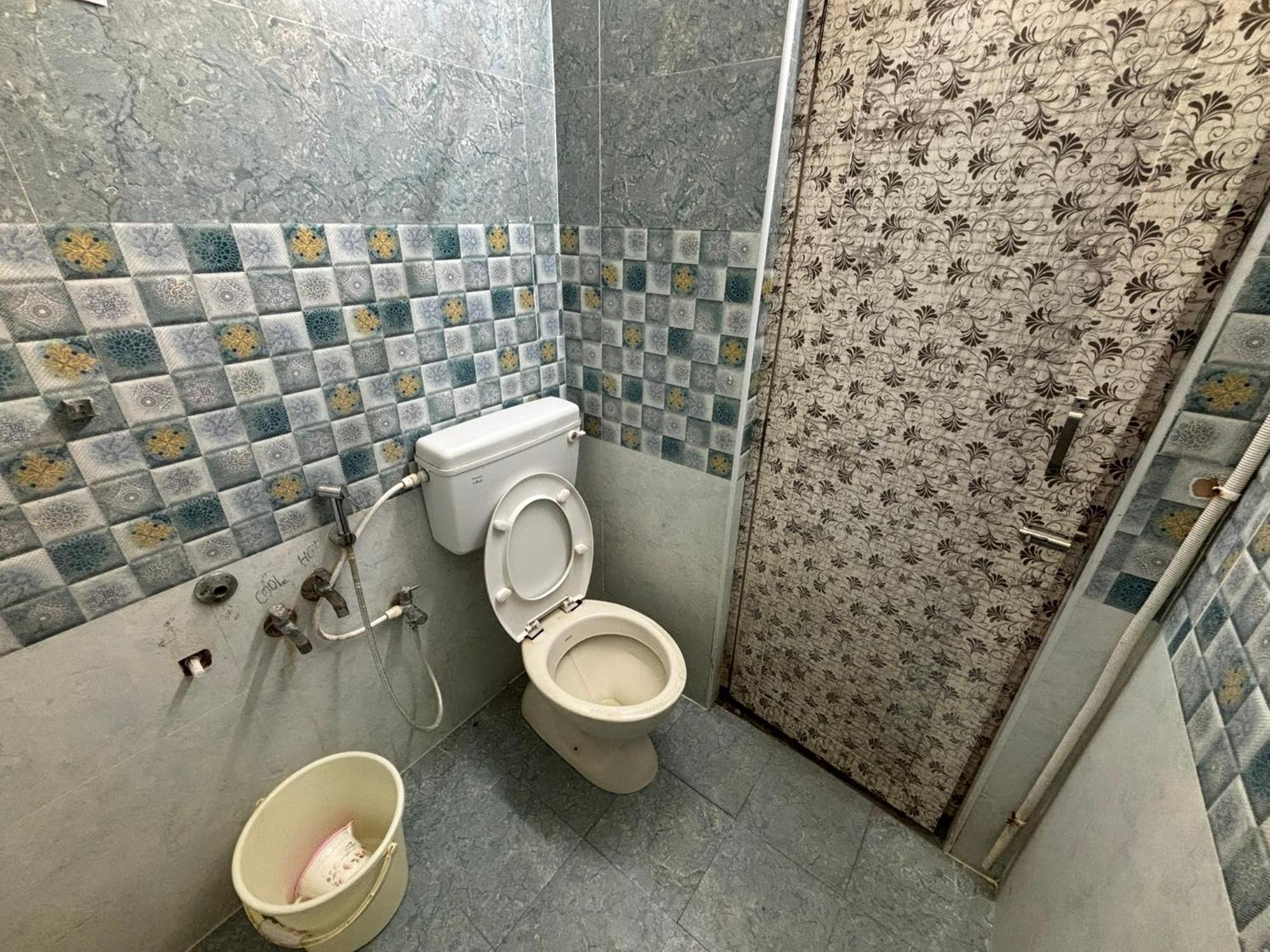 Srinivasa Hotel 티루파티 외부 사진
