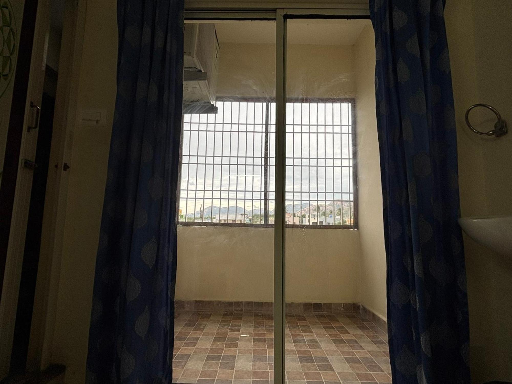Srinivasa Hotel 티루파티 외부 사진