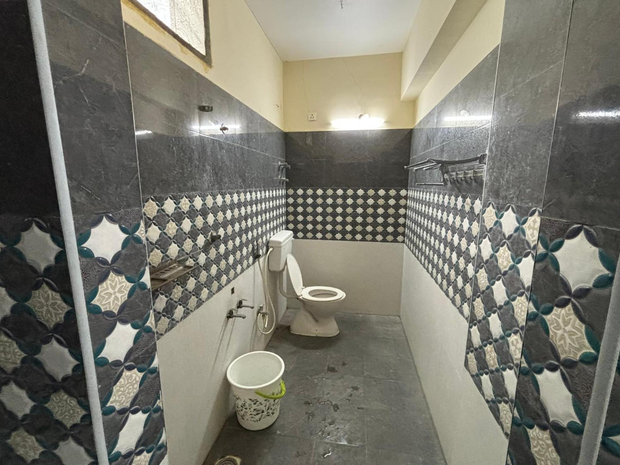 Srinivasa Hotel 티루파티 외부 사진