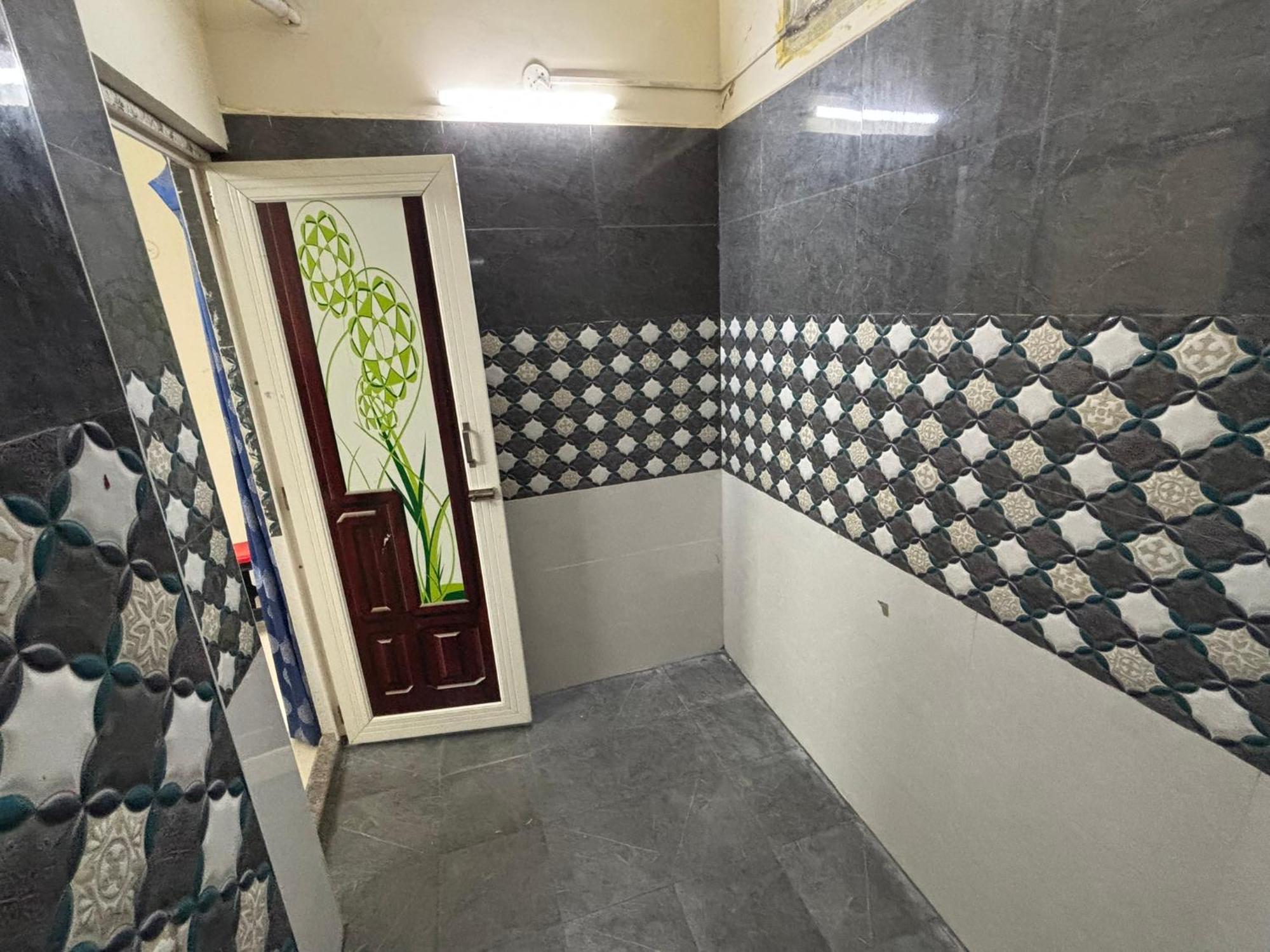 Srinivasa Hotel 티루파티 외부 사진